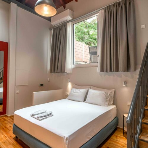 Queen Suite with Outdoor Hot Tub